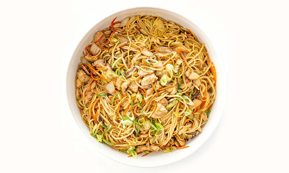 Chicken Lo Mein at Hot Crab，a Seafood Restaurant in Richardson
